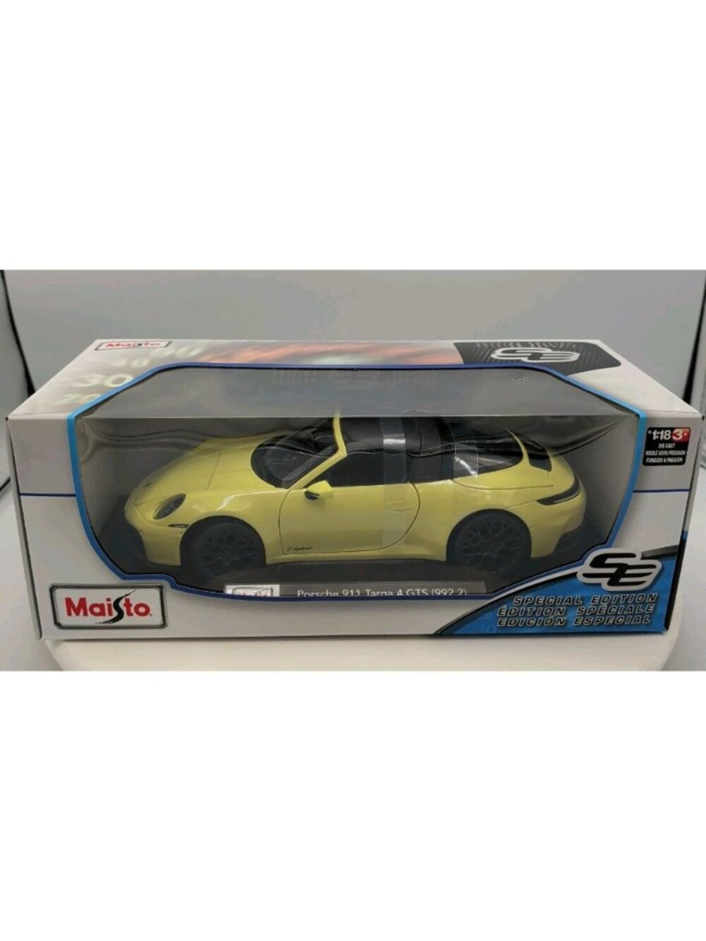 Maisto 1:18 Porsche 911 Targa 4 GTS Diecast Model Car Yellow Special Edition